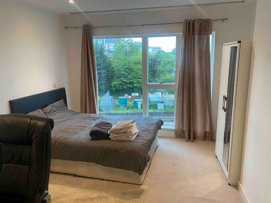 Luxury 2 Bed Ensuite 2 Bathroom Apartment East Croydon South Norwood Exterior foto